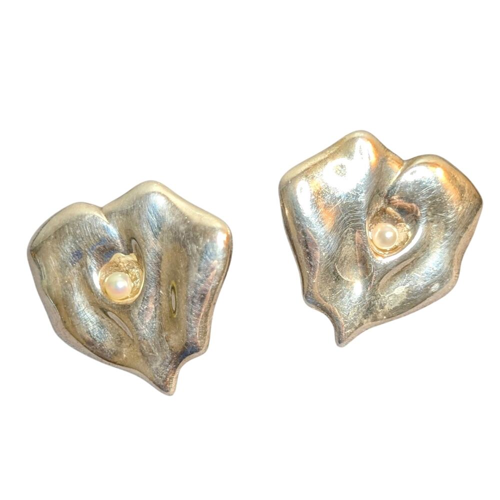 Vintage MFA Museam of Fine Arts Boston Sterling Silver Pearl Heart Post Earrings